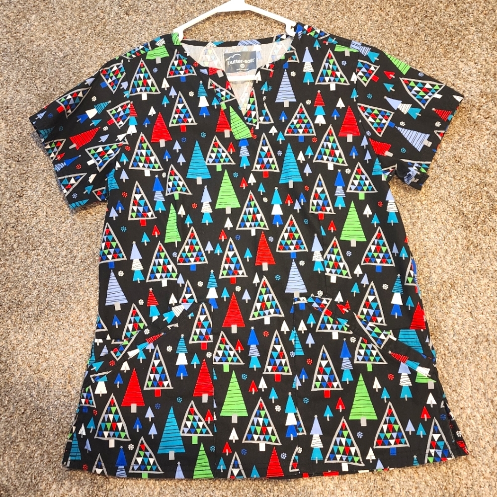 Scrub top